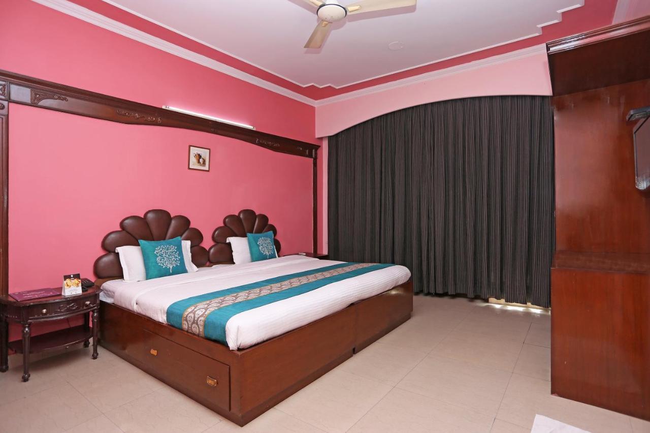 Oyo Near Mg Road Near Aravali Biodiversity Park Gurgaon Exteriör bild